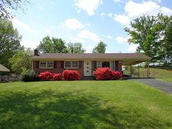 Pre-foreclosure in  LAUDERDALE AVE Vinton, VA 24179