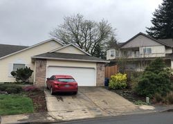 Pre-foreclosure in  NW WILLOW DR Camas, WA 98607