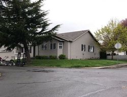 Pre-foreclosure in  NW WILLOW DR Camas, WA 98607