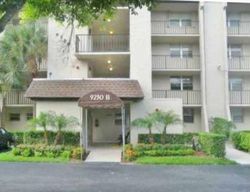Pre-foreclosure in  LAGOON PL  Fort Lauderdale, FL 33324