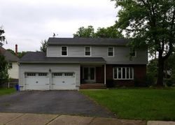 Pre-foreclosure in  GOLD LEAF CT Boonton, NJ 07005