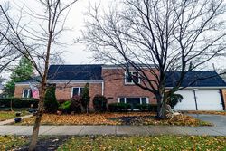 Pre-foreclosure Listing in MADISON ST MORTON GROVE, IL 60053