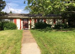 Pre-foreclosure Listing in SW LINCOLN ST TOPEKA, KS 66611