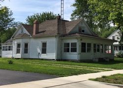 Pre-foreclosure in  N MORGAN ST Shelbyville, IL 62565