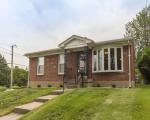 Pre-foreclosure in  BUTLER CT Louisville, KY 40218