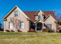 Pre-foreclosure in  HARDWOOD FOREST DR Louisville, KY 40214