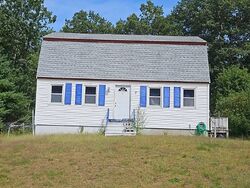 Pre-foreclosure in  MICHAEL AVE Derry, NH 03038