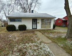 Pre-foreclosure Listing in WELLINGTON BLVD SHELBYVILLE, IN 46176