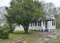 Pre-foreclosure in  MAYS DR Jacksonville, FL 32209