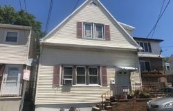  Westminster Ln, Jersey City NJ