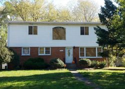 Pre-foreclosure in  E END ST South Holland, IL 60473