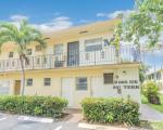  Ne 201st Ter Apt M2, Miami FL