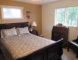 Pre-foreclosure in  HILLSBORO PKWY Syracuse, NY 13214