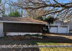 Pre-foreclosure in  W BUCK ST Paulsboro, NJ 08066