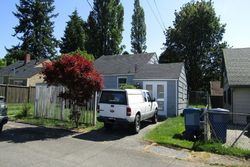 Pre-foreclosure in  35TH AVE S Seattle, WA 98188