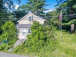 Pre-foreclosure in  RIVERVIEW CIR Wayland, MA 01778