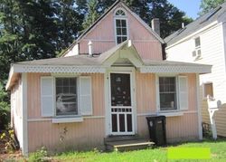 Pre-foreclosure Listing in ASBURY AVE SOUTH HAMILTON, MA 01982