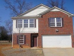 Pre-foreclosure in  PALUSTRIS CT Charlotte, NC 28269