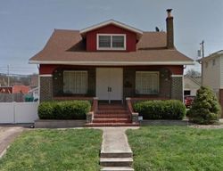 Pre-foreclosure in  GRAND AVE Granite City, IL 62040