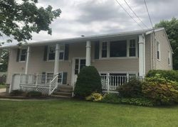 Pre-foreclosure Listing in POND VIEW DR COVENTRY, RI 02816