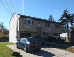 Pre-foreclosure in  ESSEX ST West Babylon, NY 11704