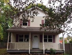 Pre-foreclosure in  E 10TH ST Huntington Station, NY 11746