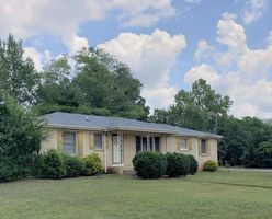 Pre-foreclosure in  BROOKLINE DR NW Huntsville, AL 35810