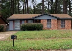 Pre-foreclosure in  LONE OAK DR Shreveport, LA 71118