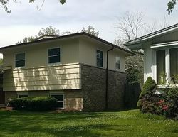  N Gay Ct, Glenwood IL