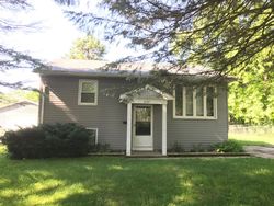 Pre-foreclosure Listing in WESTWIND DR CARPENTERSVILLE, IL 60110