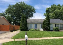  Laurel Dr, North Aurora IL
