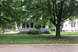 Pre-foreclosure Listing in N 12TH ST SAINT CHARLES, IL 60174