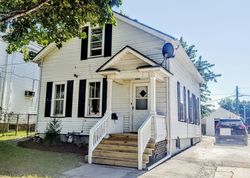 Pre-foreclosure in  MOUNTAIN ST Aurora, IL 60505