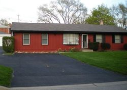  Lilac Ln, North Aurora IL