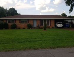 Pre-foreclosure in  W PASADENA AVE Muscle Shoals, AL 35661