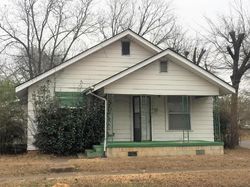 Pre-foreclosure Listing in N DETROIT AVE RUSSELLVILLE, AR 72801