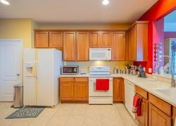 Pre-foreclosure in  POND RIDGE DR Riverview, FL 33578