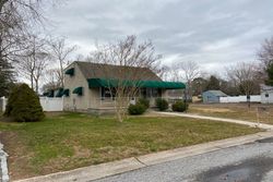 Pre-foreclosure in  BRIARWOOD DR Cape May, NJ 08204