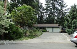 Pre-foreclosure in  NE 11TH PL Bellevue, WA 98008