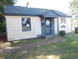 Pre-foreclosure in  ALTA RD Memphis, TN 38109