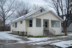 Pre-foreclosure Listing in SAINT CLAIR ST GREEN BAY, WI 54301
