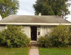 Pre-foreclosure in  CRESTWOOD CT Albany, NY 12208