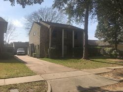 Pre-foreclosure in  PINYON CREEK DR Houston, TX 77095