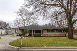 Pre-foreclosure in  S SNYDER AVE Justin, TX 76247