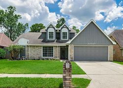 Pre-foreclosure Listing in MOSSWILLOW LN TOMBALL, TX 77375