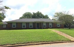 Pre-foreclosure in  10TH AVE E Tuscaloosa, AL 35405