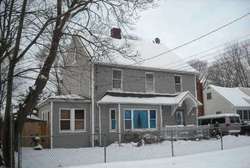 Pre-foreclosure in  BROOK AVE Bay Shore, NY 11706