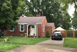 Pre-foreclosure in  E SEVIER AVE Kingsport, TN 37664