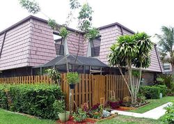 Pre-foreclosure in  COURTYARD RUN W Boca Raton, FL 33433