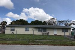 Pre-foreclosure in  SW 126TH CT Homestead, FL 33032